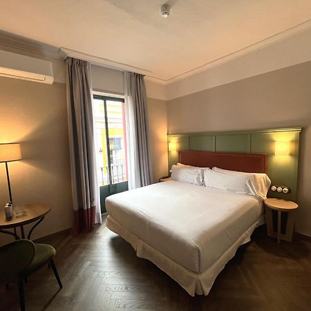 The Honest Hotel & Apartments Sevilla Exterior foto