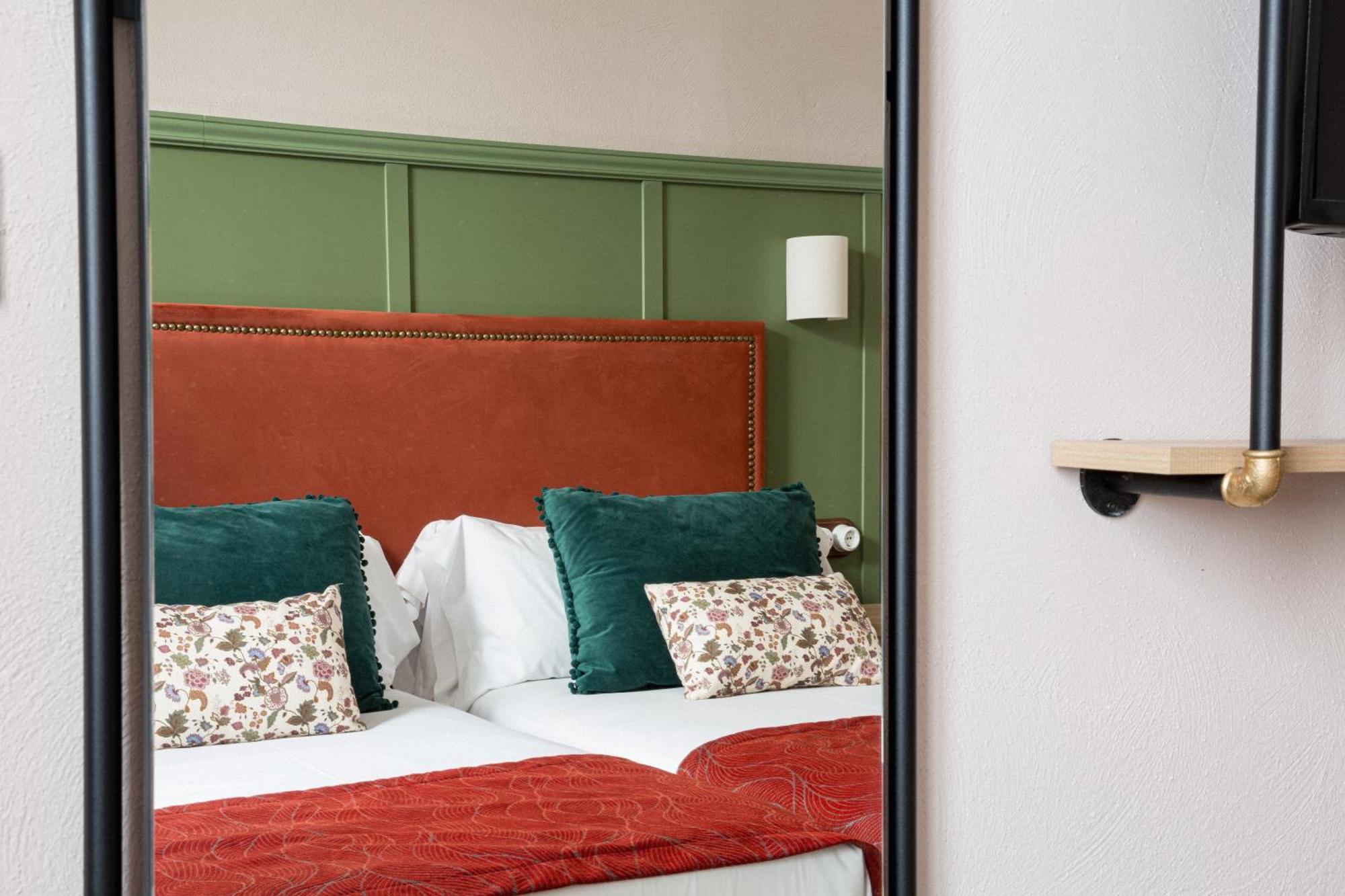 The Honest Hotel & Apartments Sevilla Exterior foto